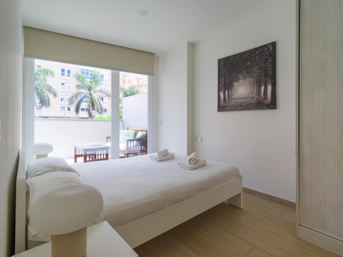 Homeforguest Apartamento Con Terraza Y Parking En Las Canteras Las Palmas de Gran Canaria Exterior photo