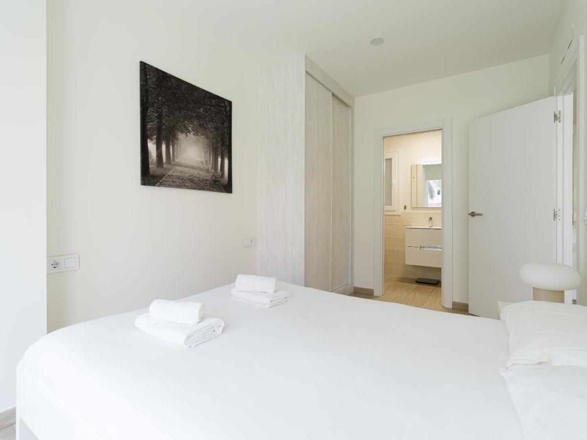 Homeforguest Apartamento Con Terraza Y Parking En Las Canteras Las Palmas de Gran Canaria Exterior photo