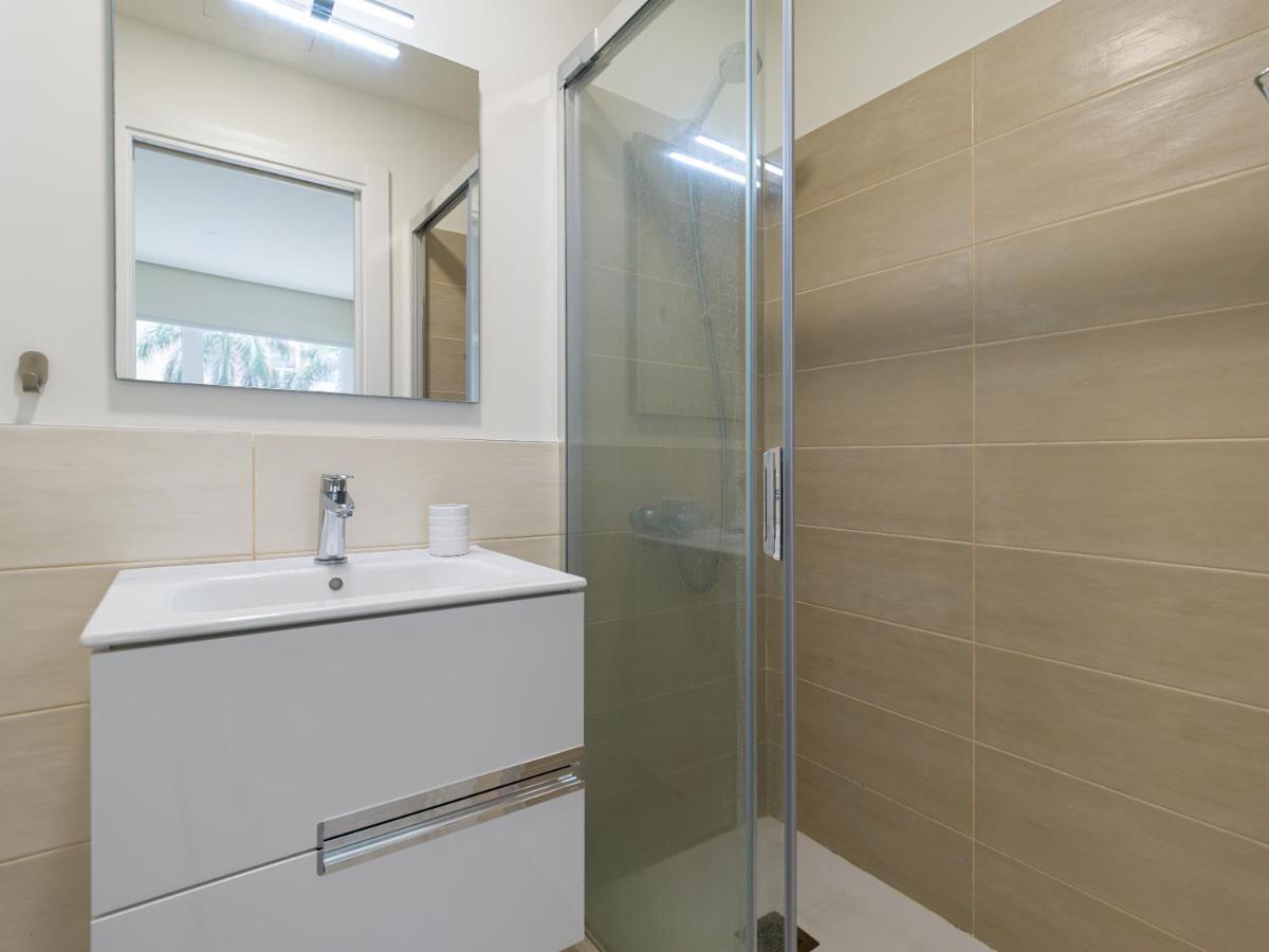 Homeforguest Apartamento Con Terraza Y Parking En Las Canteras Las Palmas de Gran Canaria Exterior photo