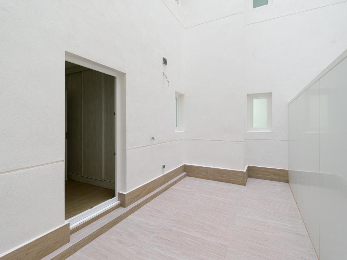 Homeforguest Apartamento Con Terraza Y Parking En Las Canteras Las Palmas de Gran Canaria Exterior photo